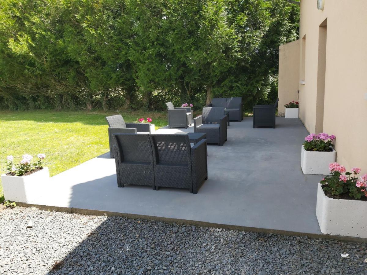 Le Bonheur Des Plumes Bed & Breakfast Montmartin-en-Graignes Exterior photo