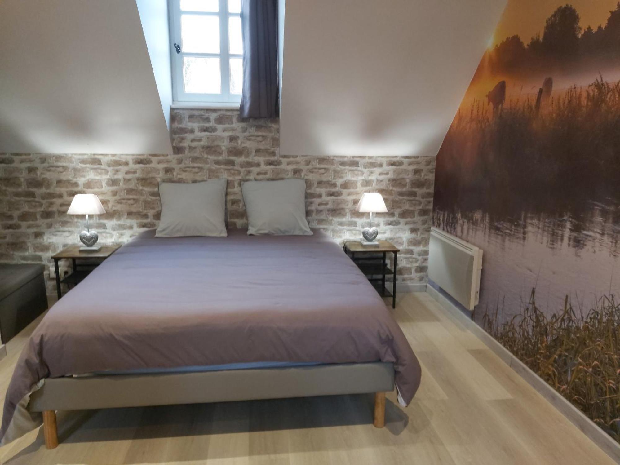 Le Bonheur Des Plumes Bed & Breakfast Montmartin-en-Graignes Exterior photo
